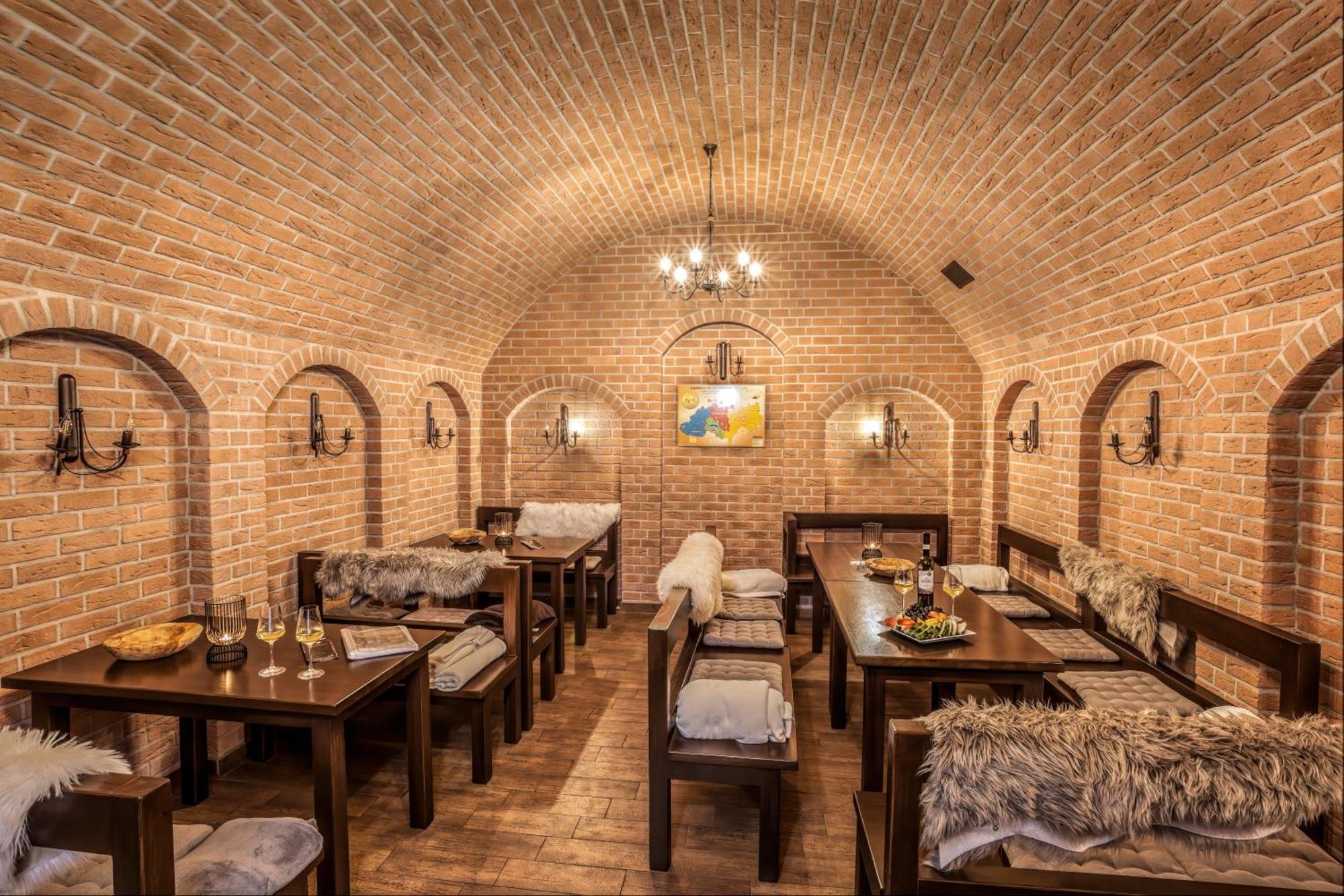 Hotel Lidovy Dum 브제네츠 외부 사진