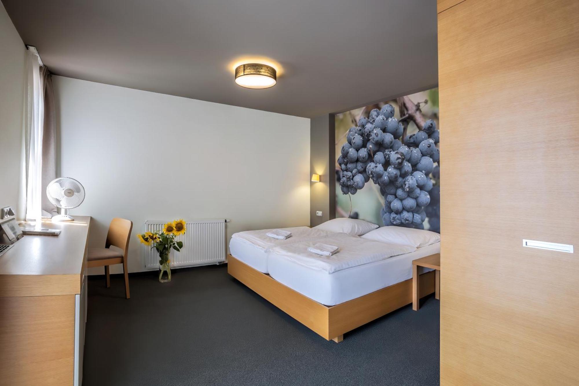 Hotel Lidovy Dum 브제네츠 외부 사진